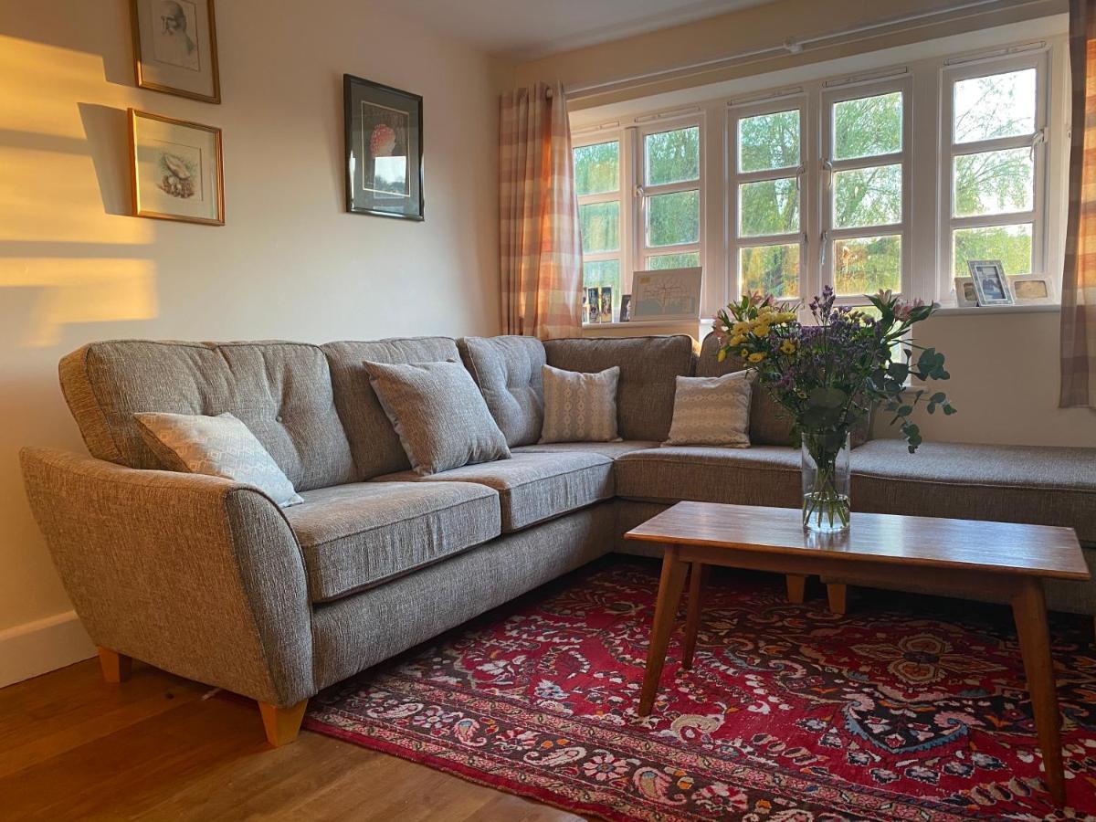 Relaxing Townhouse In The Heart Of Bridport Exterior foto