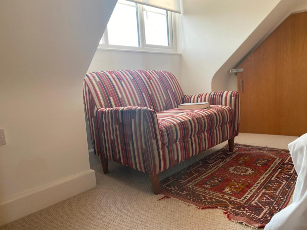 Relaxing Townhouse In The Heart Of Bridport Exterior foto